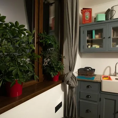 Maison De L'amour * Brebu Nou