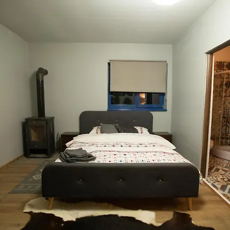 Maison De L'amour * Brebu Nou